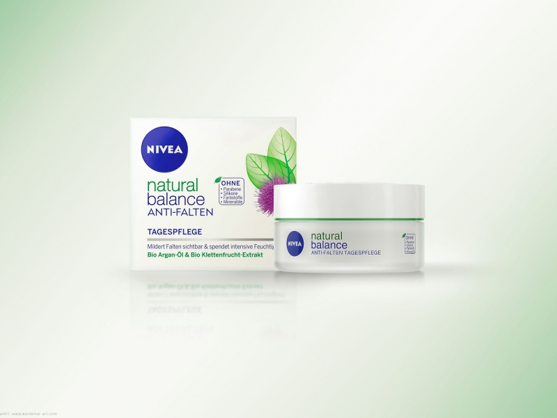 NIVEA NATURAL BALANCE ANTI-FALTEN TAGESPFLEGE - Packaging 3D Visualization